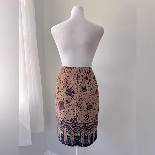 Vintage Y2K Mixit Tan, Burgundy & Black Floral Print Knee Length Wrap Skirt - Image 7