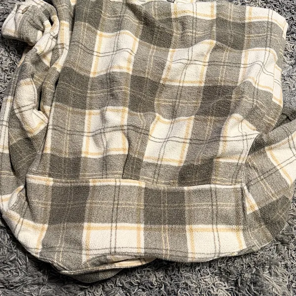 American Eagle Fleece Shacket - Image 6