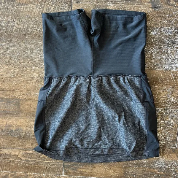 Athleta Charcoal and Black Performance Skort‎ Size Small Golf Pickleball - Image 4