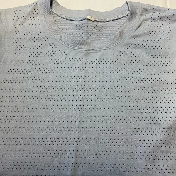 Lululemon Breeze By Short Sleeve *Squad Daydream Light Blue T Shirt Women Sz 6 - Image 3