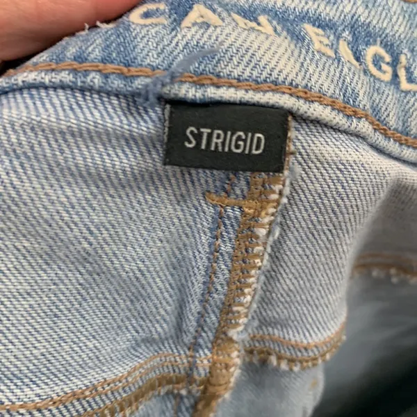 American Eagle Strigid Mom Light Wash High Rise Straight leg Jeans - Image 3
