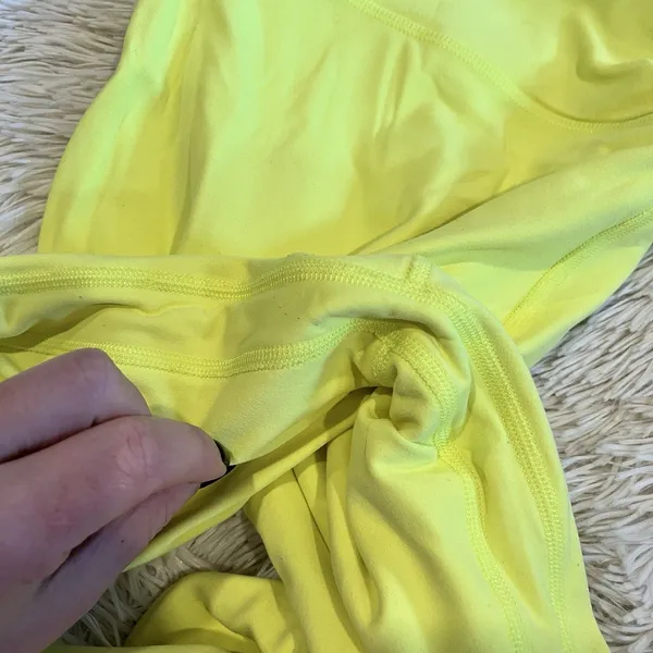 LULULEMON High Rise 22’’ inseam Bright Yellow Green Leggings Women’s Size 14 - Image 3
