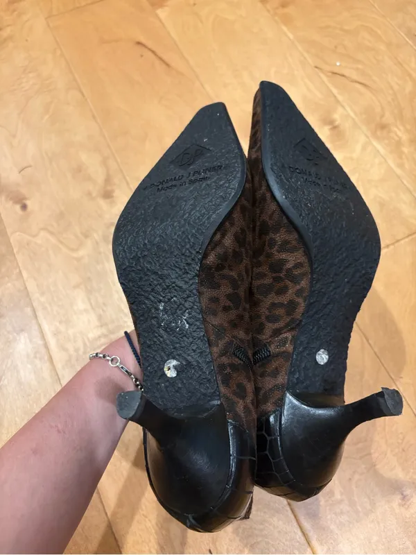 Donald J. Pliner Lola leopard-print ankle boots booties pointed tow sz 7.5 brown - Image 5