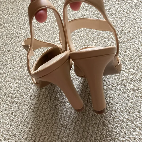 NEW Calvin Klein Slingback Nude Pumps Heels Wrap Around Kitten Mary Janes Sz 8 - Image 5