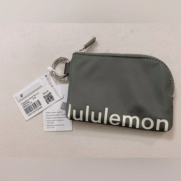 Lululemon NWT Clippable Card Pouch Grey Sage Light Ivory - Image 5