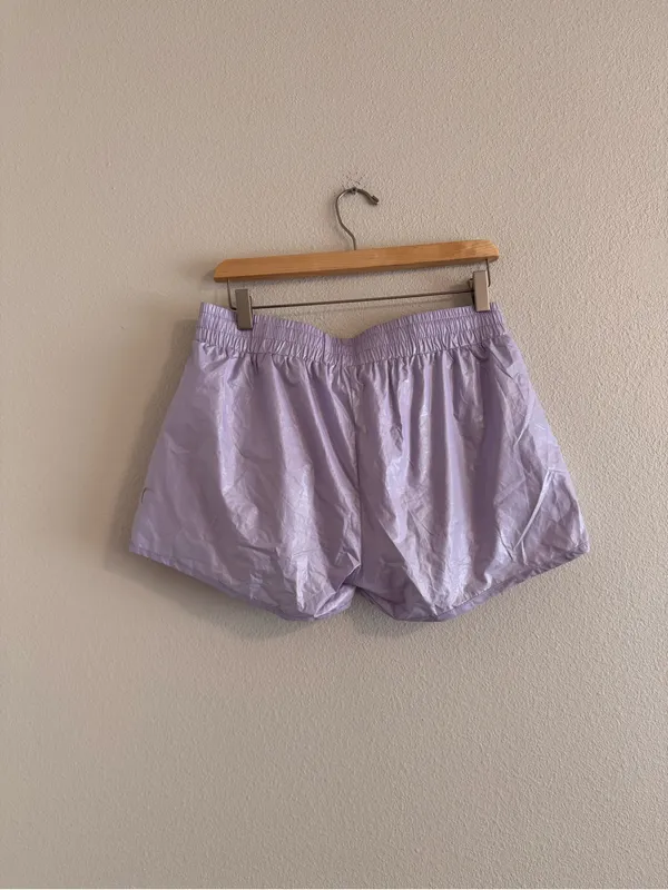 Zyia Active Light Lavender Athletic Shorts Pink Size L - Image 3