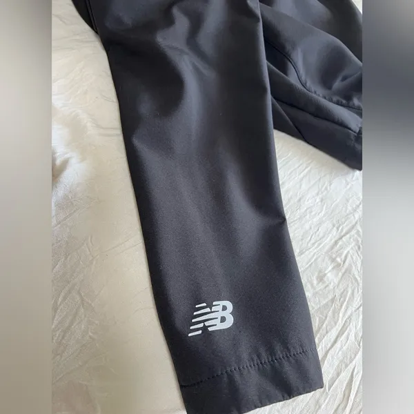 New Balance women’s.‎ Black and Gray Patterned Jacket Size XL - Image 10