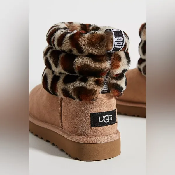 UGG Classic Short Chestnut Leopard Cuff Boots Women 11 Sheepskin Winter Cozy - Image 3