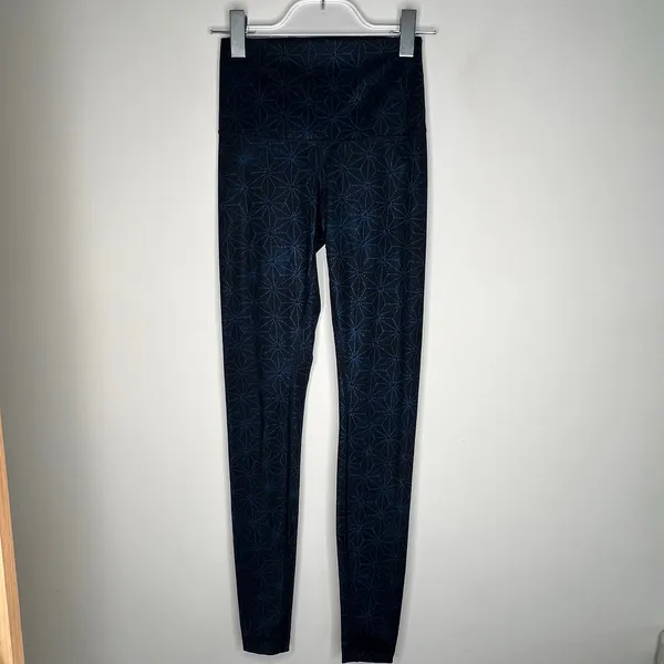 Lululemon Wunder Under Roll Down Pant Size Small - Image 4