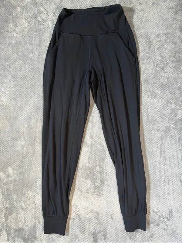 Lululemon Align Size 2 Black High Rise Pocket Jogger Cuffed Athletic Pants - Image 3
