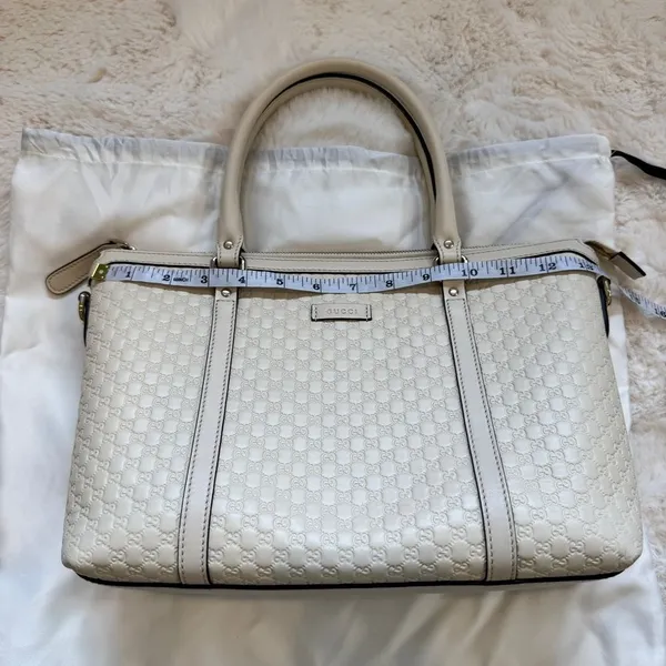 Gucci Microguccissima Logo Leather Tote - Beige - Image 8