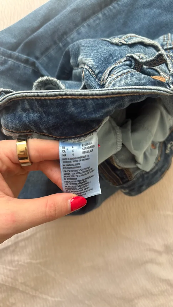 American Eagle Jeans - Image 5