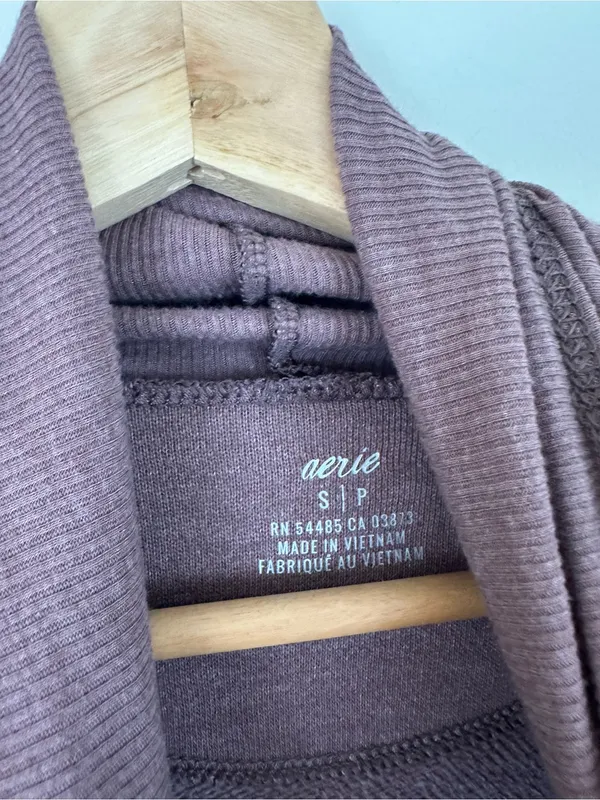 Aerie Oversized Cozy Mauve Cowl Neck Sweatshirt Lightweight Size Small - Image 4