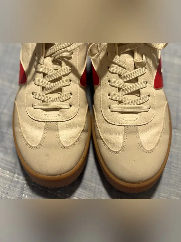 Dolce Vita Cream Sneakers with Red Accent and Gum Sole - Image 6