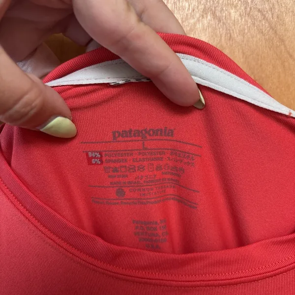 PATAGONIA Gamut‎ Shirt Top Maraschino Red Base Layer Womens Size Large Hiking - Image 2