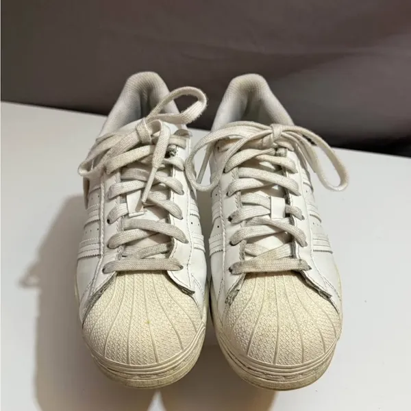 Adidas Superstar white sneakers, size 5 - Image 4