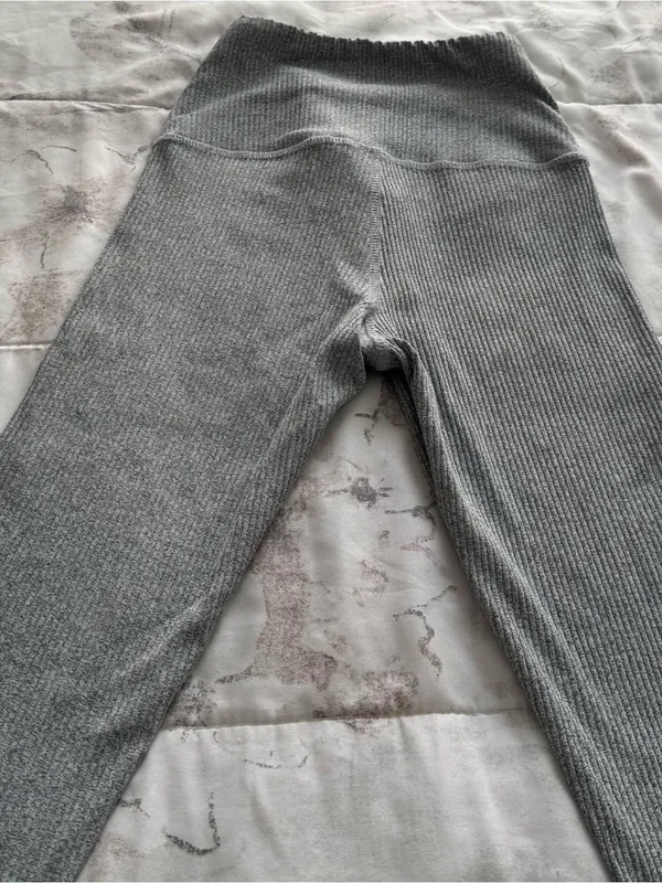 Strut This High-Rise ribbed Gray Flare Lounge Pants, size S Made in USA lounge - Image 12