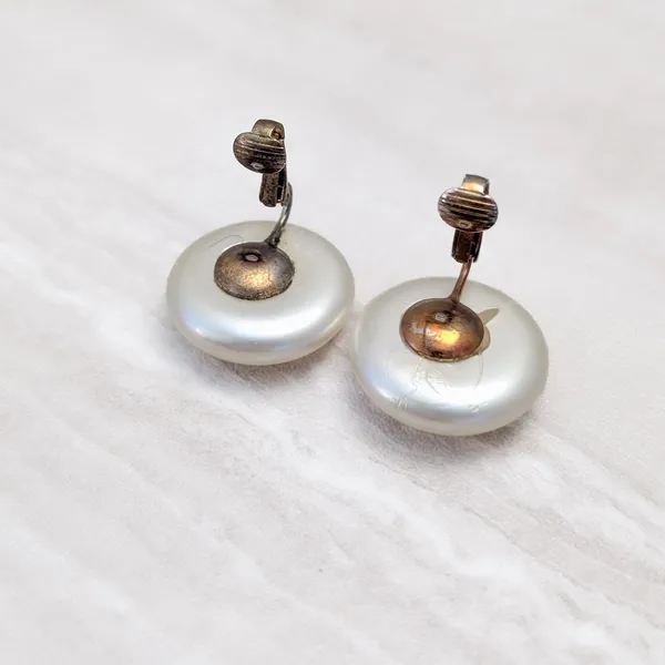 Vintage Clip On Earrings Classic Style Glam Large Faux Pearl Statement - Image 7
