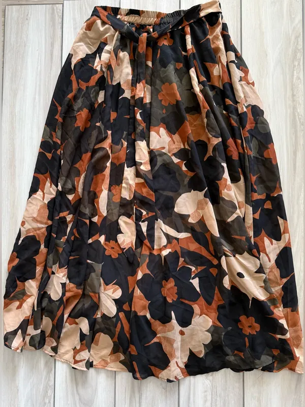 Live 4 Truth Maxi Boho Flowy Skirt Brown Medium NWOT - Image 3