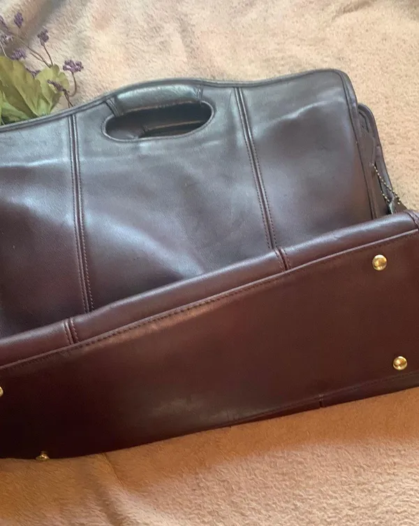 Leather Business Bag - Image 10