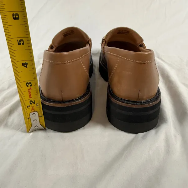Clarks Orianna Edge Tan Cream Leather Chain Lug Sole Loafers Academia Fall 9.5M - Image 7