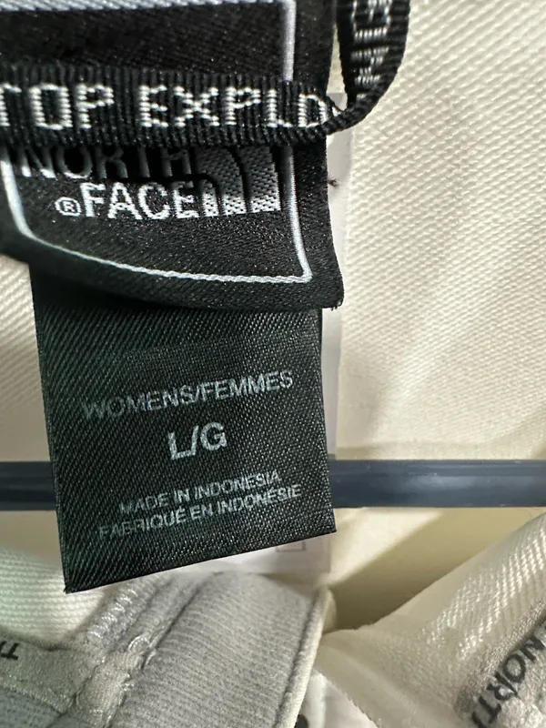 The North Face Jacket Women’s - Image 2
