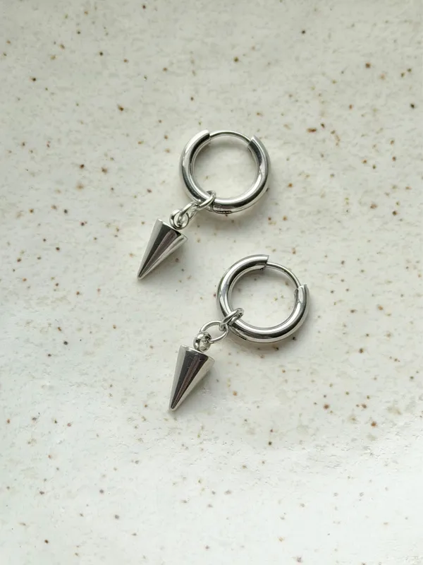 Handmade fully stainless steel spike hoop earrings💫🌀 - Image 3