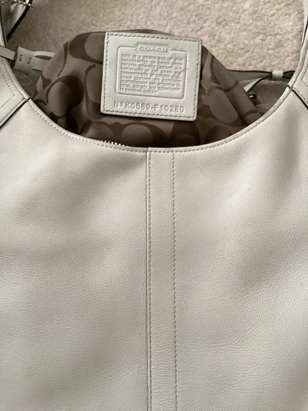 Coach White Hamilton Tassel Hobo Vintage - Image 5