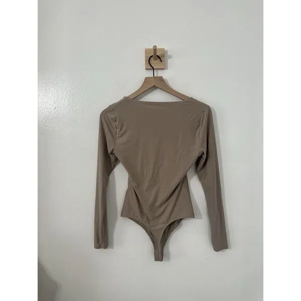 Abercrombie & Fitch Long Sleeve Taupe Bodysuit Square Neck Sz Small Basic Layer - Image 5