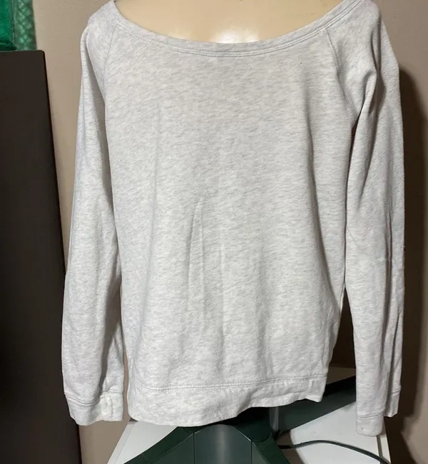 Victoria’s secret’s oversized sweatshirt​​​ - Image 3