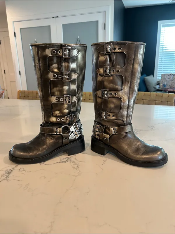Steve Madden Rocky Boots Black Distressed size 5.5 - Image 3