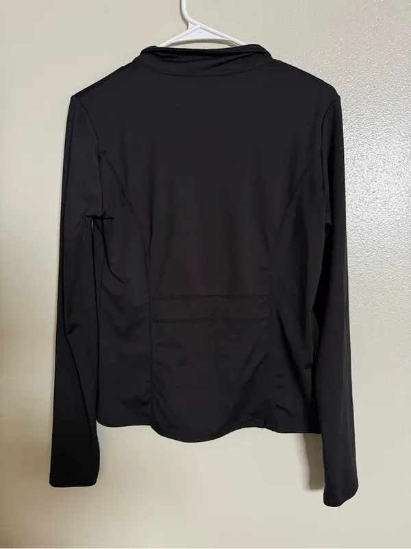Black Zip - Image 4