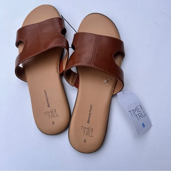 Time and Tru Women's Slip On Low Heel Sandals NWT Sz 8 - Image 9