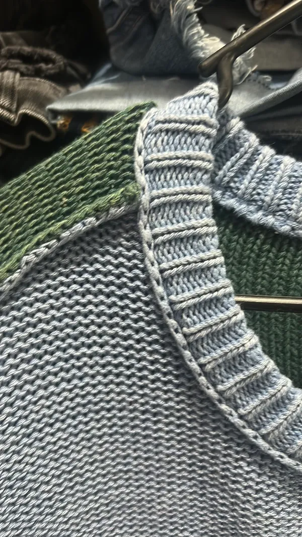 American Eagle Sweater - Image 3