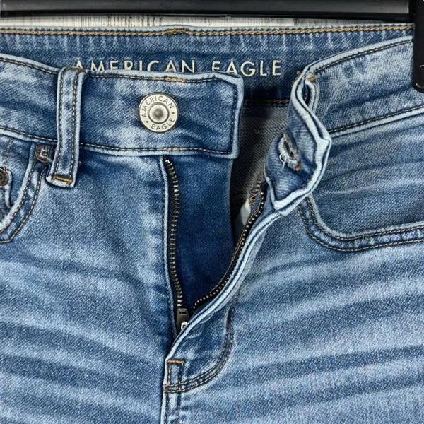 American Eagle SZ 4 LONG Hi-Rise Jegging Jeans Soft Knit Chewed Hems Whiskered - Image 3