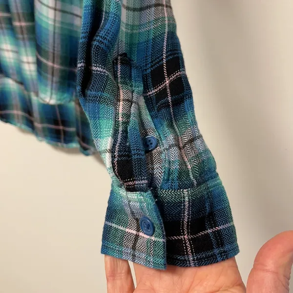 Olive & Oak Long Sleeve Plaid Blouse - Image 5