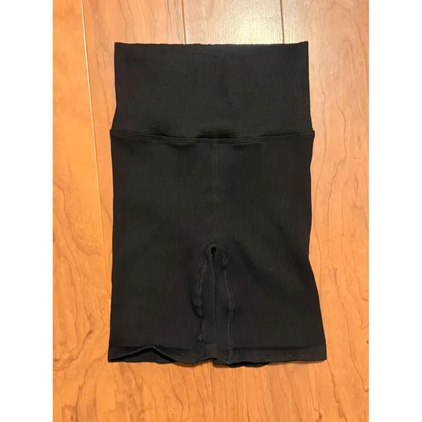 FP Movement Happiness Runs Prajna Shorts Black Ribbed High Rise Biker Yoga XS/S - Image 3