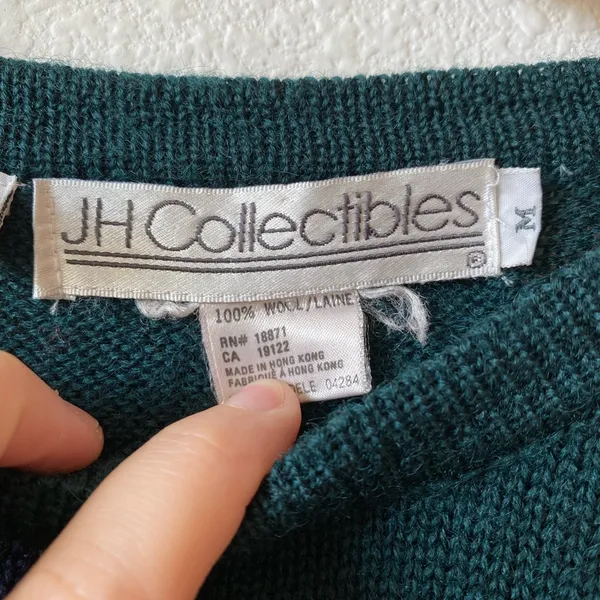 Vintage JH Collectibles Wool Sweater | Gold Crest Buttons | Tartan Argyle - Image 4