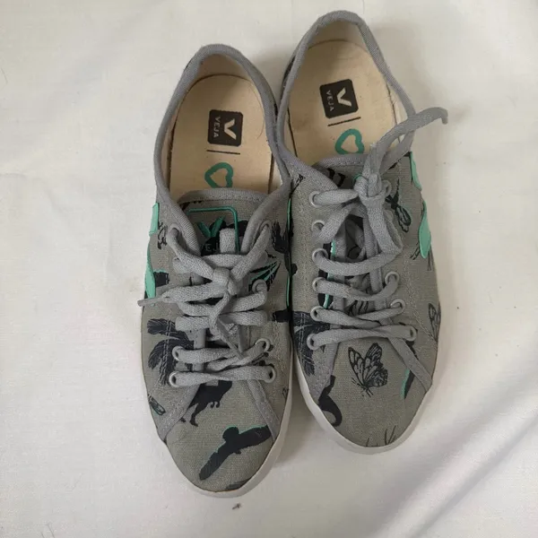 Veja Taua Lily Cole Rainforest Rescue Grey/Navy sneakers size 39 - Image 2