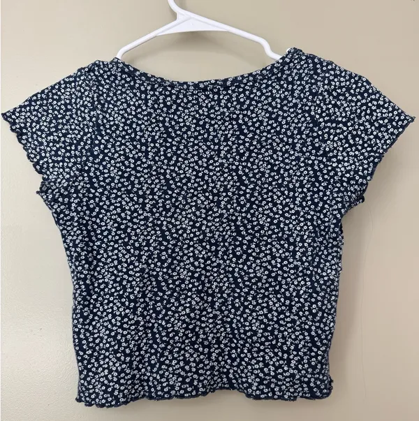 Brandy Melville Navy Floral Top - Image 2