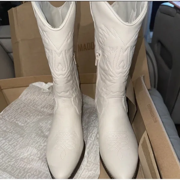 Steve Madden Women's White Knee High Western Zip Boots Faux Leather US 8 M - Image 5