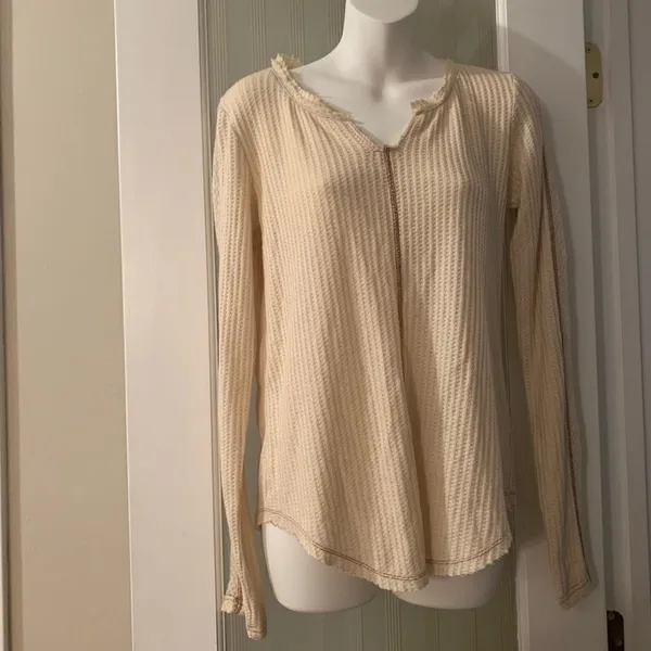Hem & Thread Top - Image 2