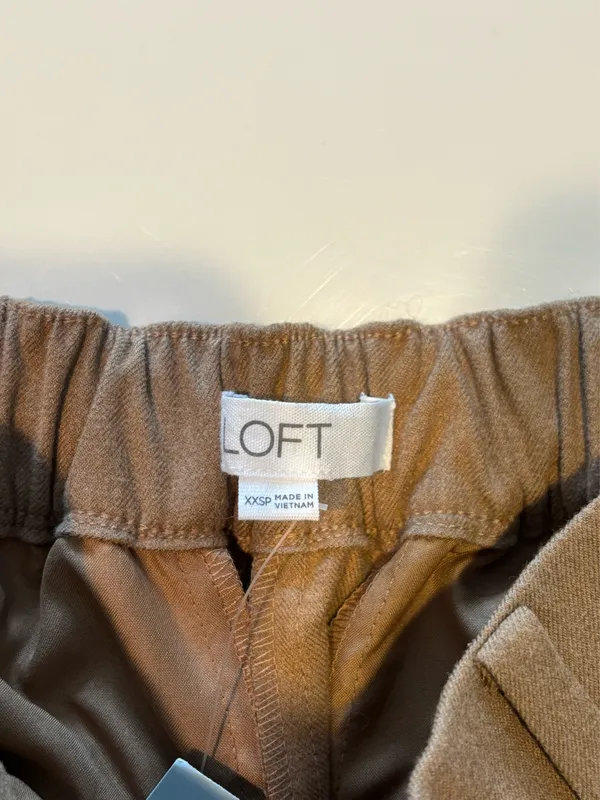 LOFT barrel leg dress pants petite - Image 4