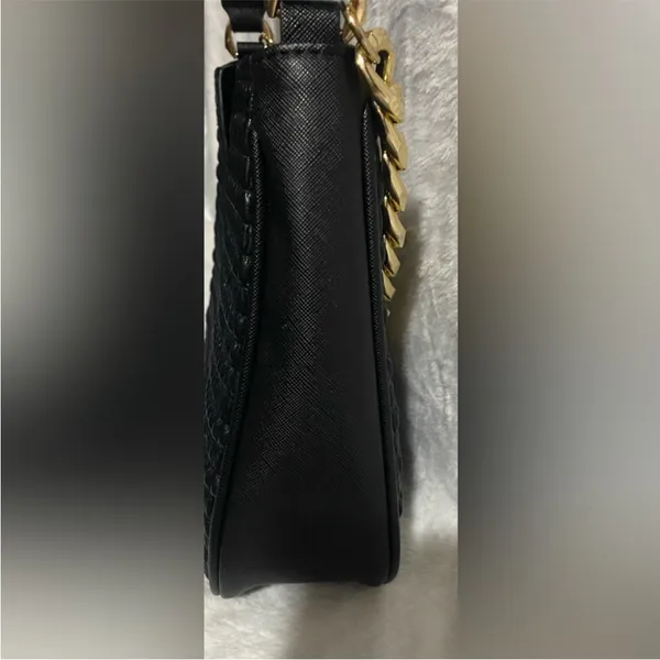 Aldo Black Textured Faux Leather Shoulder Bag Chunky Chain Detail and Lion Logo - Image 6