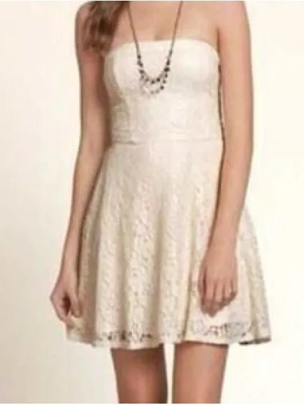 Hollister Strapless Lace Dress in Cream - Image 3
