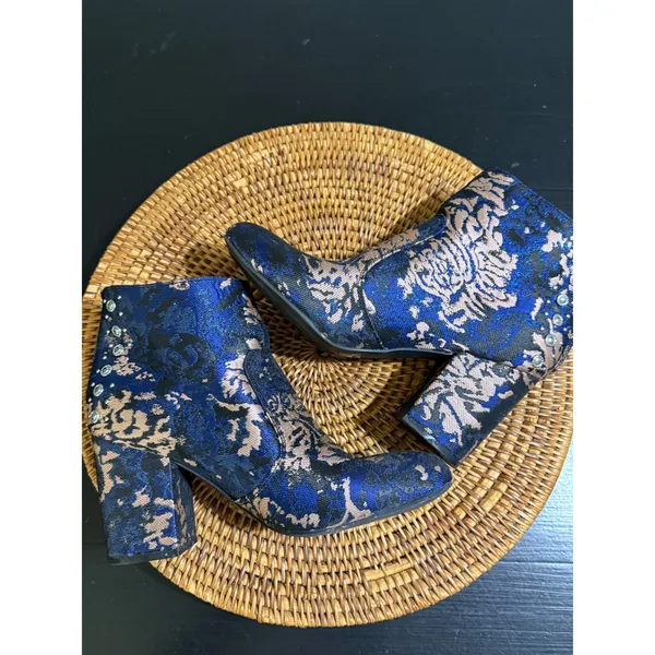 G by GUESS Women Blue Rose Gold Floral Brocade Studded Block Heel Ankle Boots - Image 5