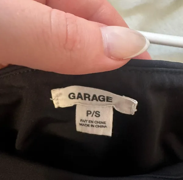 Garage Black Cropped Fitted Tank - Image 3