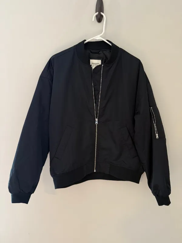 Abercrombie Black Insulated Bomber Jacket Women’s M Water Resistant - Image 3
