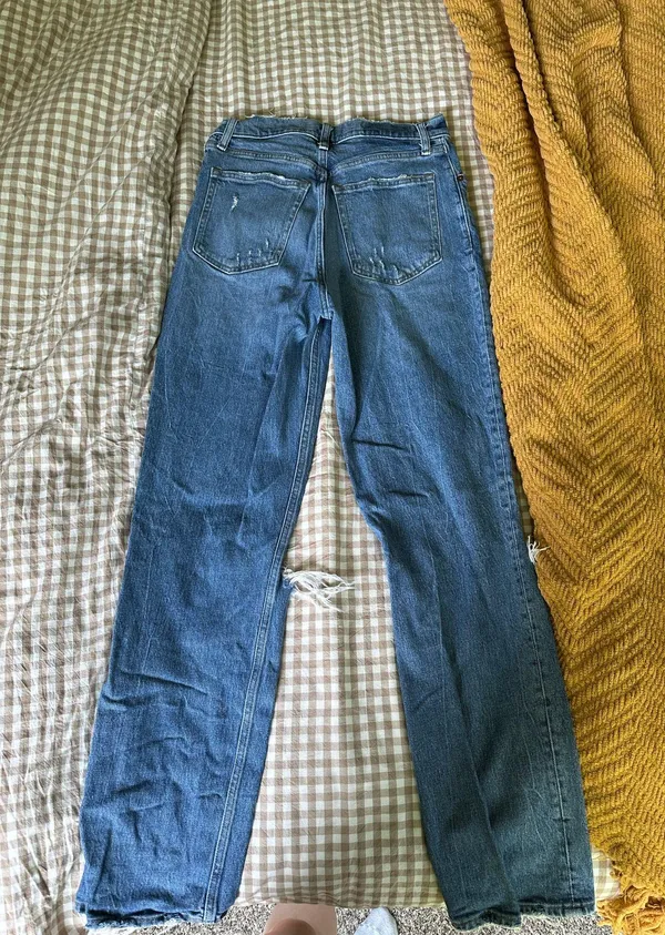 Abercrombie 90s Straight Ultra High-Rise Jeans - Image 2