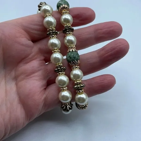 Artisan made set of 2 green zebra Jasper stretchy bracelets - Image 3